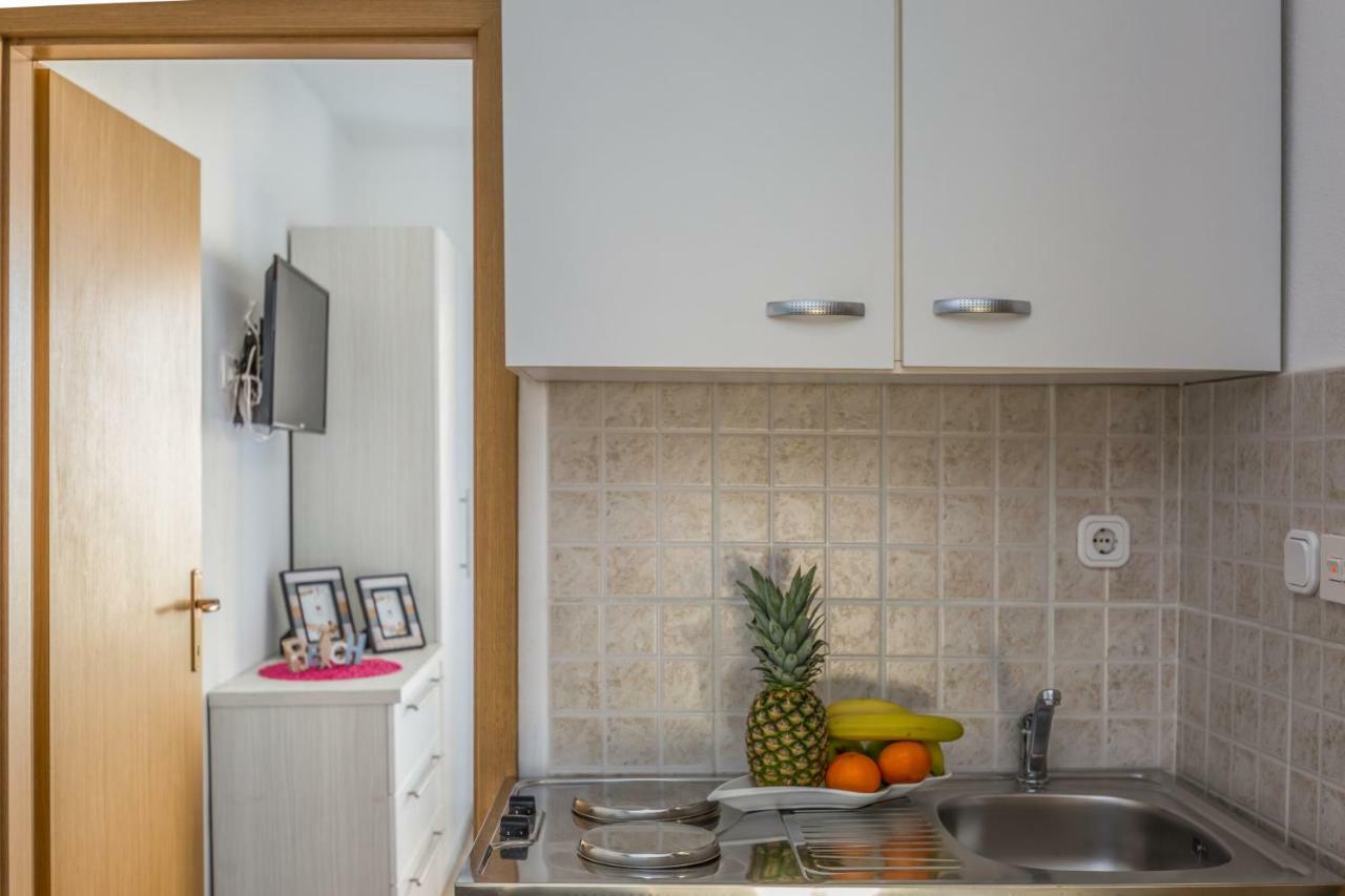 Apartments Lana มาคาร์สกา ภายนอก รูปภาพ